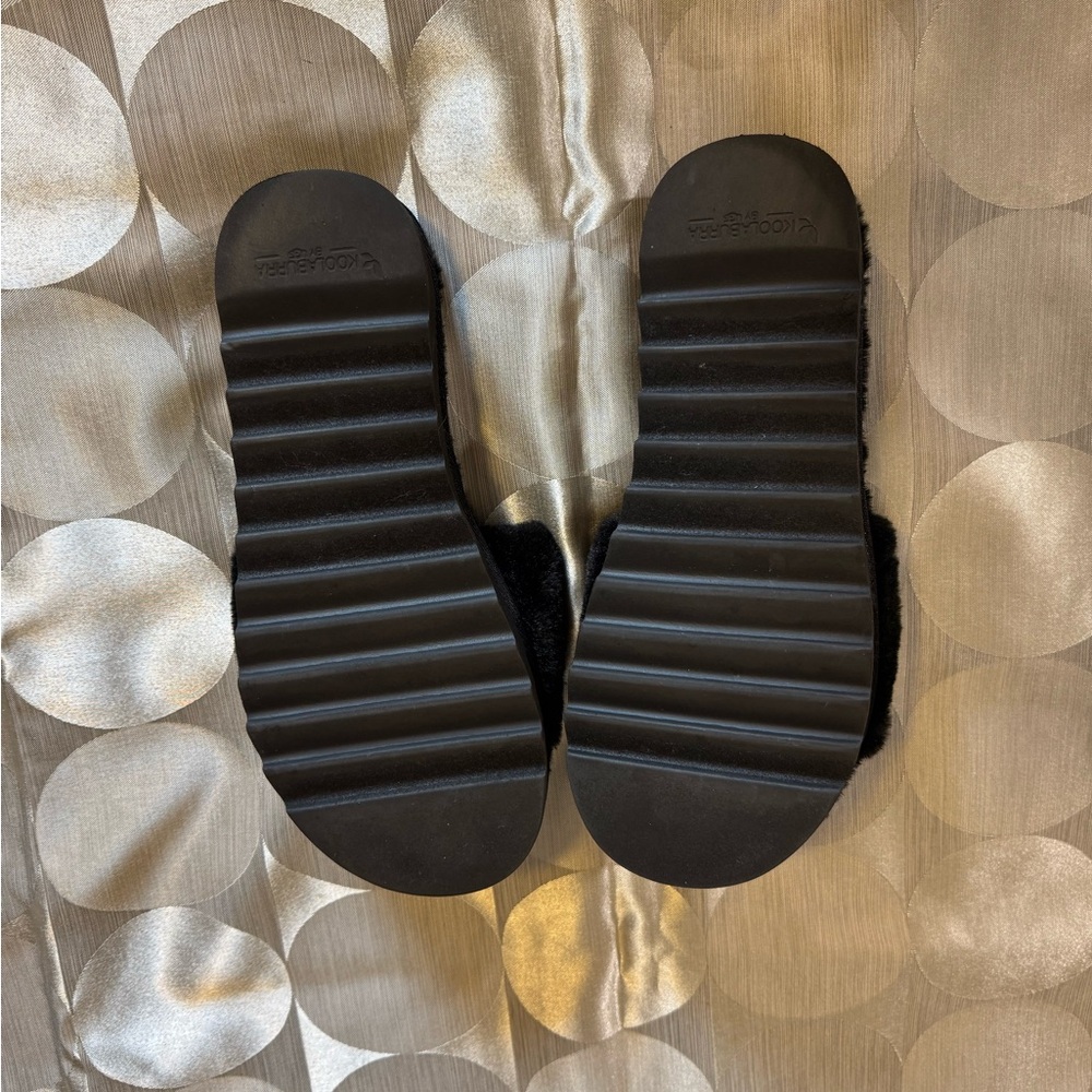 Koolaburra Black Plush Slide Slippers - Picture 4 of 4